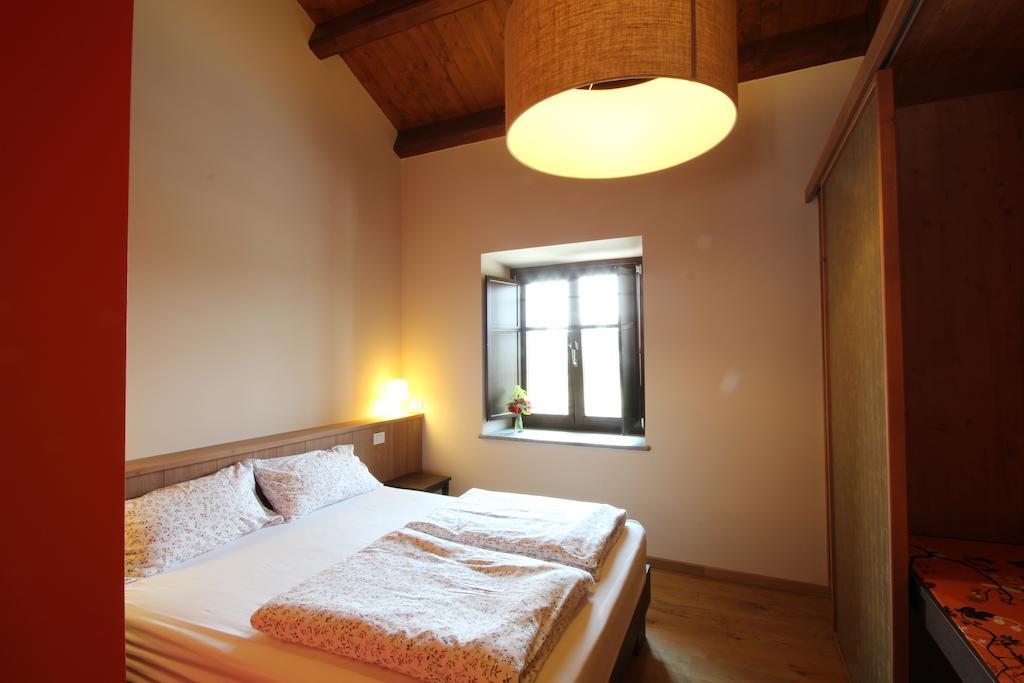 Agriturismo Tetto Garrone Cuneo Cameră foto